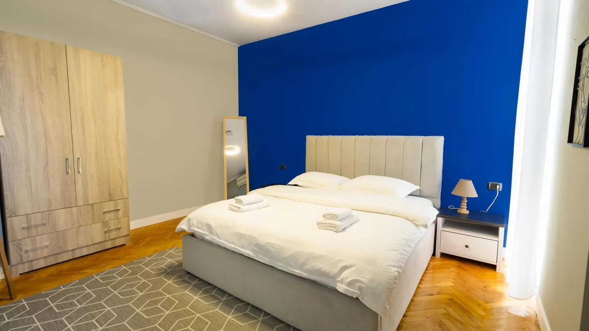 Central Cane Apartment 2 Tiran