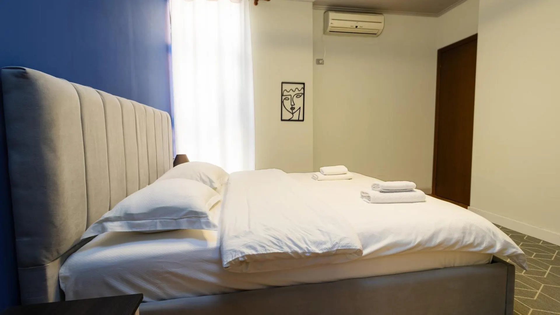 Central Cane Apartment 2 Tiran